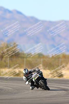 media/Jan-10-2025-CVMA Friday Practice (Fri) [[489e0da257]]/Group 4 and Trackday/Session 5 (Turn 7)/